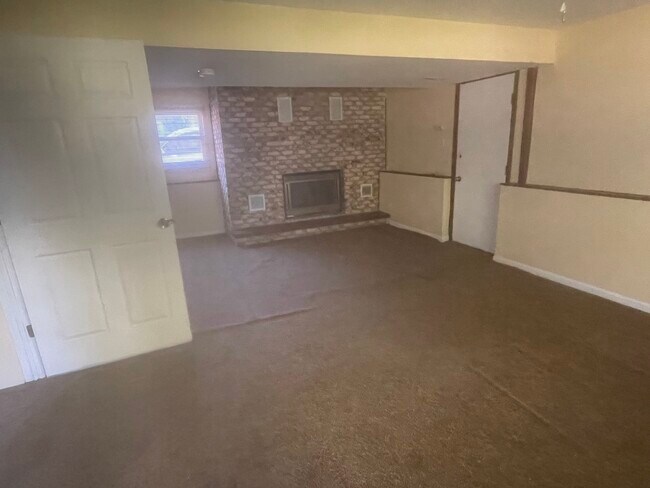 Foto del edificio - 317 N Central Ave