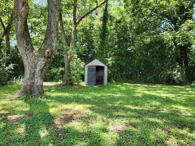Building Photo - 44 Richard Allen Dr