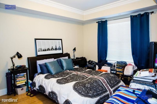 Foto del edificio - 152 Chestnut Hill Ave