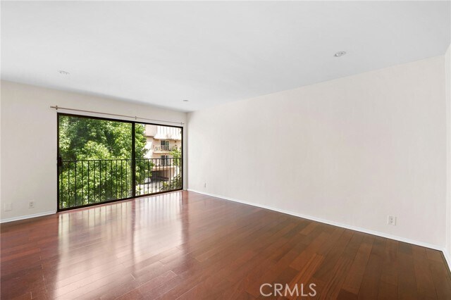 Foto del edificio - 15344 Weddington St