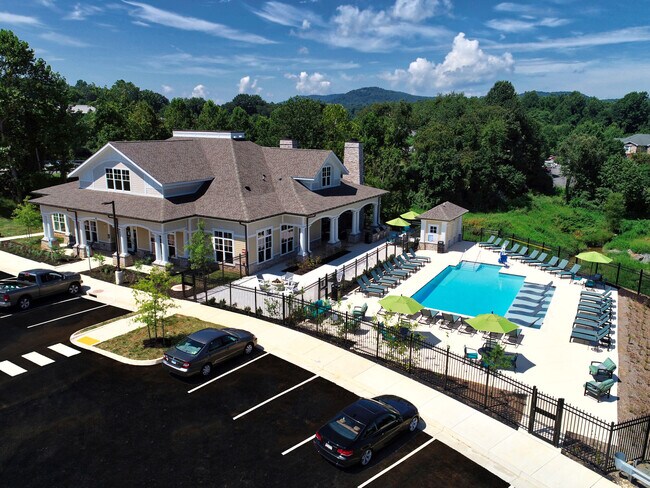 Foto del edificio - 5th Street Place