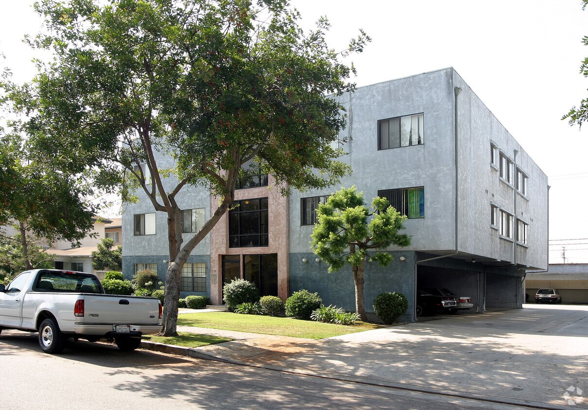 Foto del edificio - 518 Oak St