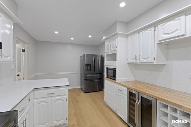 Building Photo - Spacious 5BR House in Fort Washington