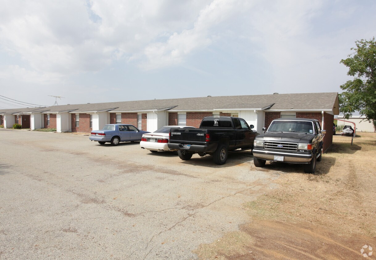Cottage Row Apartments Mabank, TX