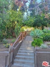 Building Photo - 1961 1/2 Echo Park Ave