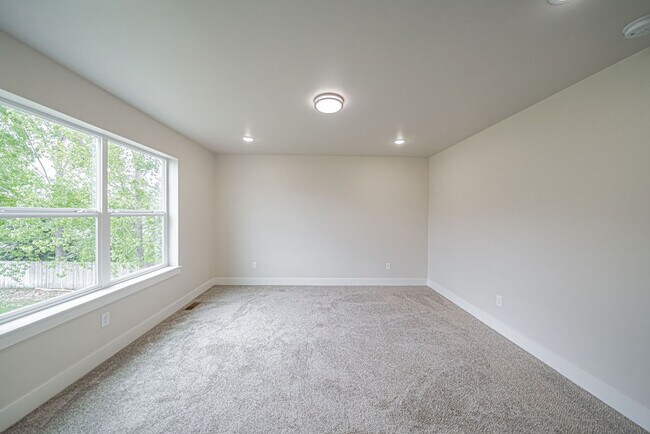 Building Photo - 1382 Pinecrest Trl
