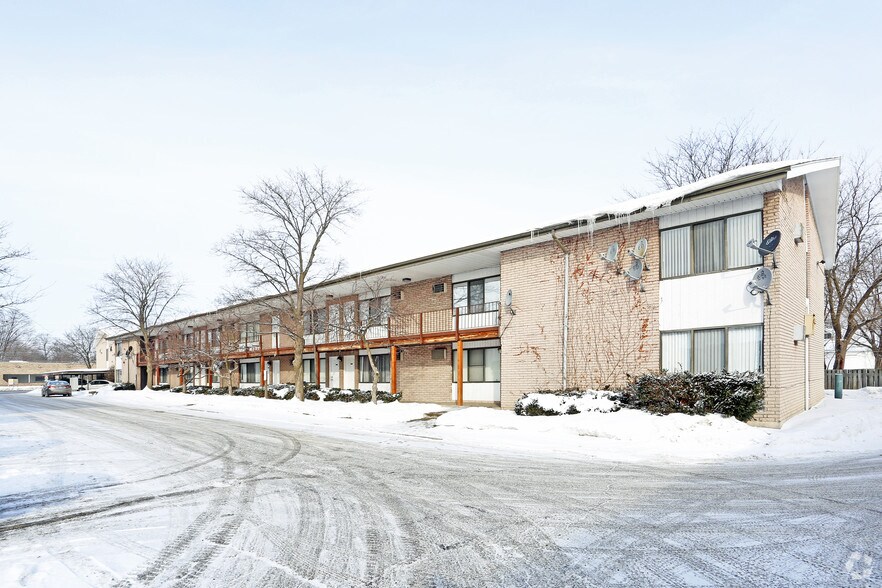 Bloomfield On The River Rentals Pontiac, MI