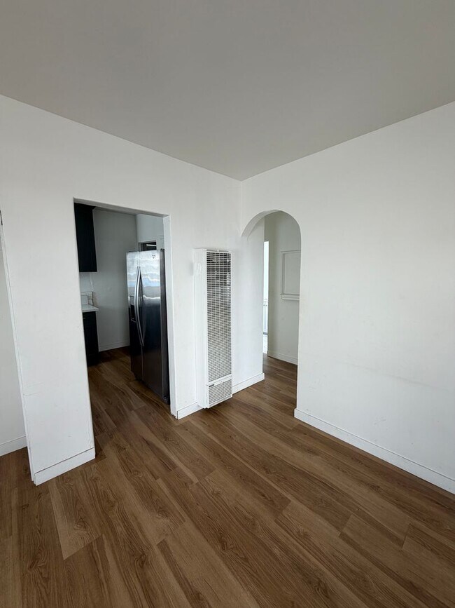 Foto del edificio - Newly Renovated 1 Bedroom in West Adams