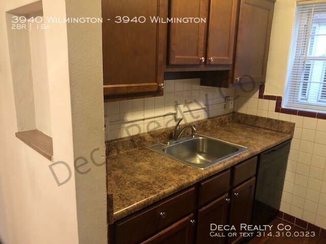 Building Photo - 2 Bedroom Apartment