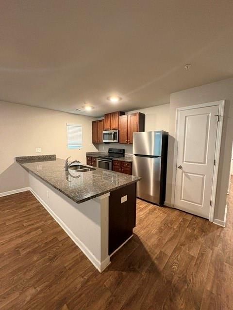 Building Photo - 806 Carlton Pointe Dr