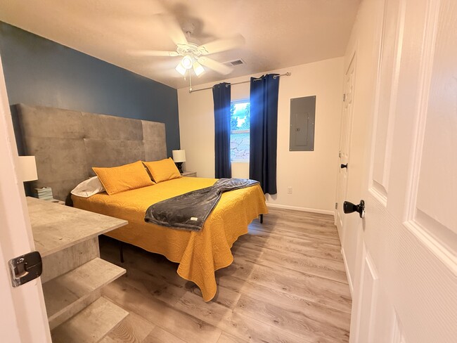 Foto del edificio - 19 Scarlett Ln