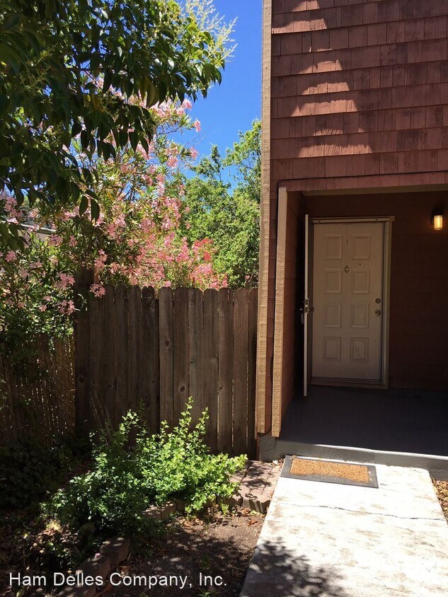 Primary Photo - 2 br, 1.5 bath House - 4191 Sonoma Highway