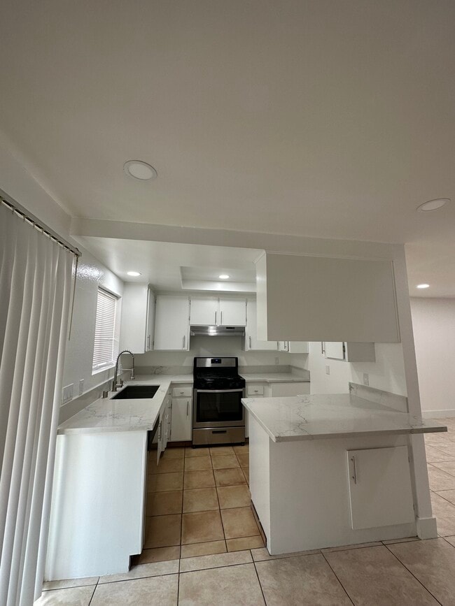 Foto del edificio - 11538 Riverside Dr