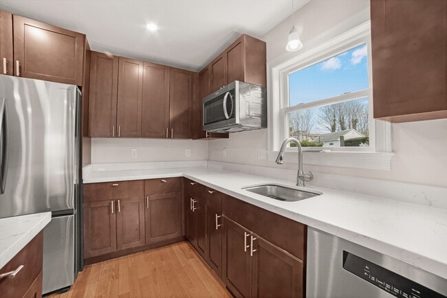 Foto del edificio - 50 Main St