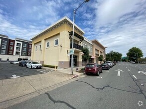 Building Photo - 1321 Butte St