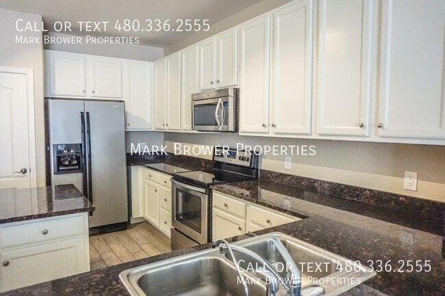 Building Photo - 897 S Storment Ln