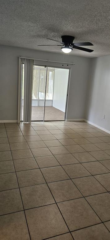 Foto del edificio - 1548 SE 27th St