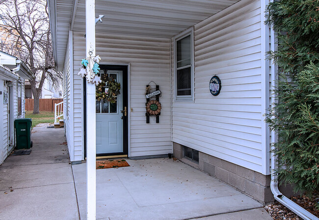 Building Photo - 500 Troendle St SE