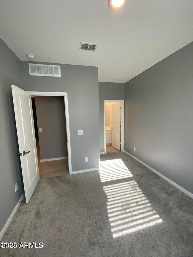 Building Photo - 14228 W Surrey Dr