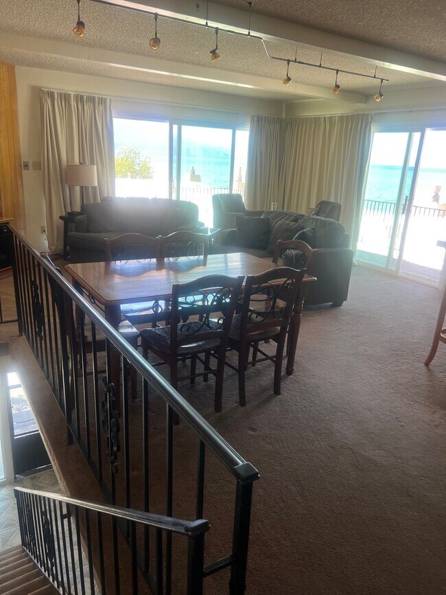 Building Photo - Chateau Du Lac condo available with Lakefr...