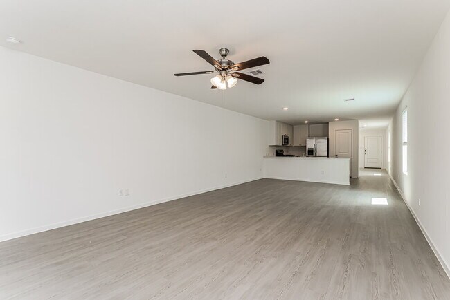 Foto del edificio - 1717 Lofty Cedar Ct