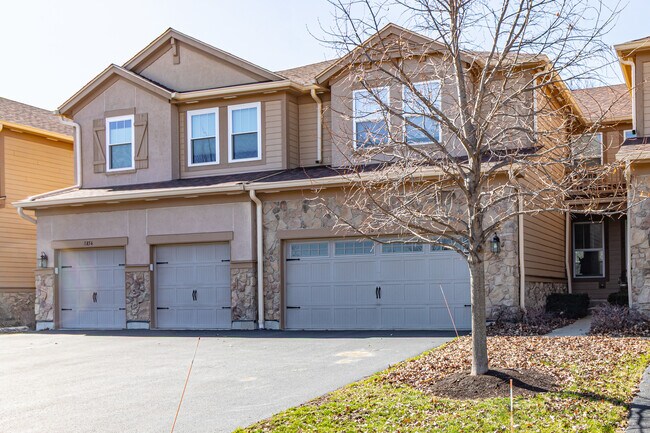 Foto del edificio - 1858 Crenshaw Cir