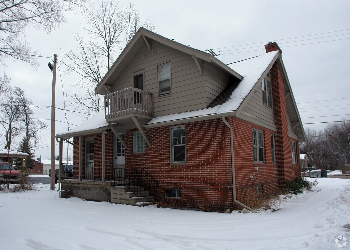Building Photo - 1113-1115 N Saginaw St