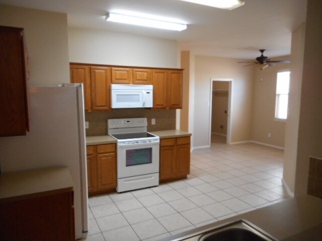 Foto del edificio - 1941 Wild Horse Way