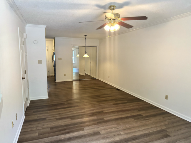 Building Photo - Beautiful Cary Townhome