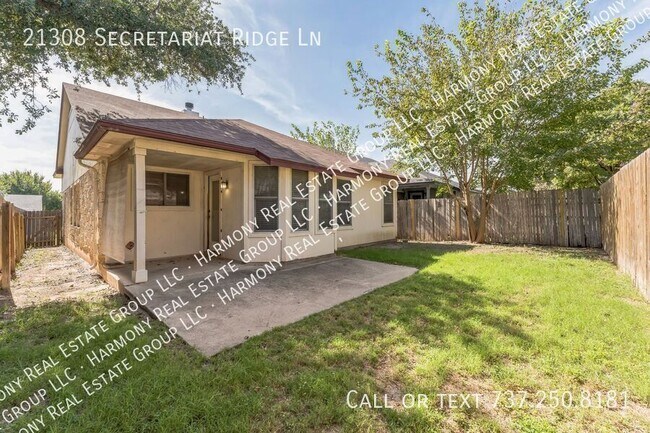 Foto del edificio - 21308 Secretariat Ridge Ln