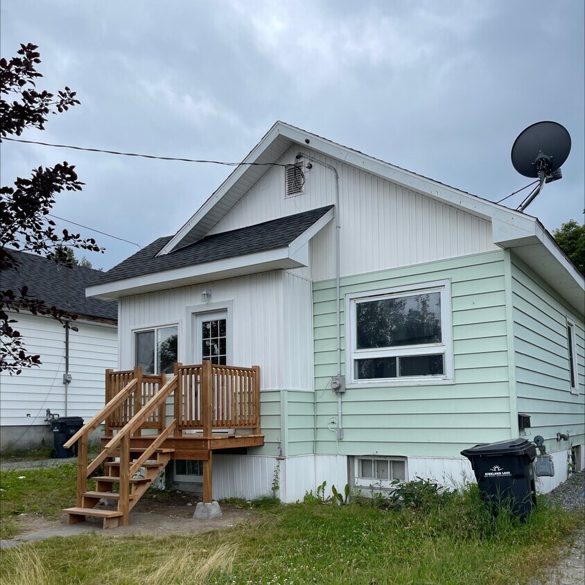 Photo principale - 19 Premier Ave W