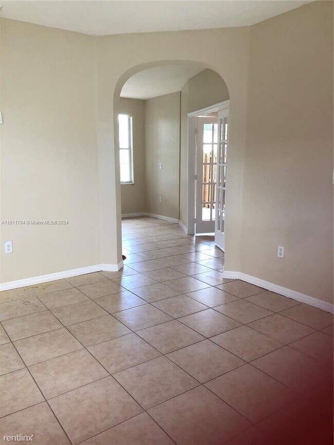 Building Photo - 4 br, 2.5 bath House - 27550 SW 138th Path