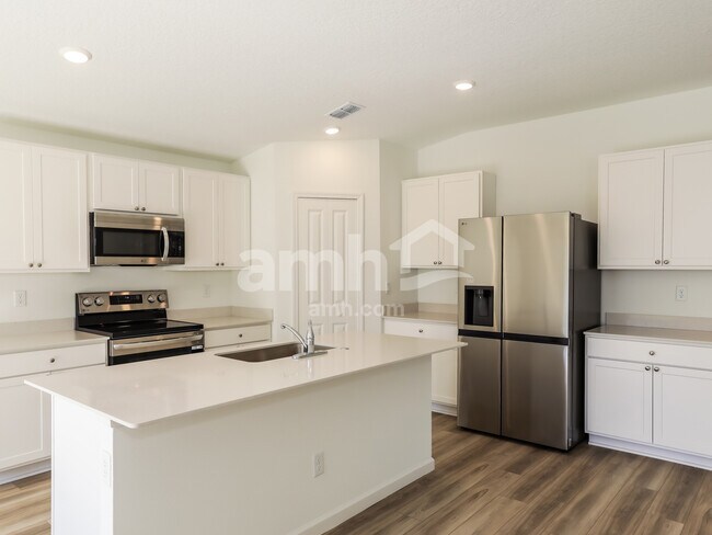 Building Photo - 2965 Grand Finale St