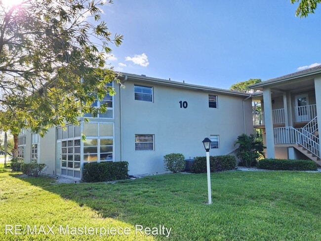 Building Photo - 1 br, 1.5 bath House - 10 Lake Vista Trail...