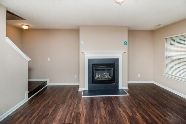 Foto del edificio - 8810 Laurel Run Dr