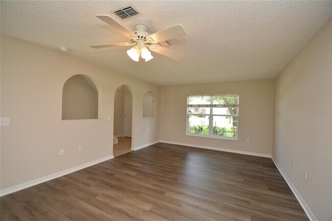 Building Photo - 47 Buttermill Dr