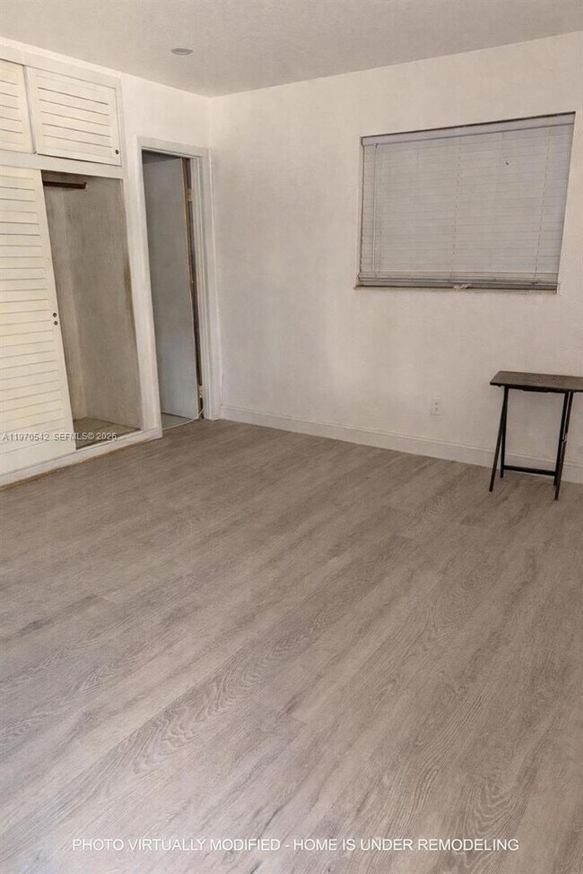 Foto del edificio - 3048 NW 20th St