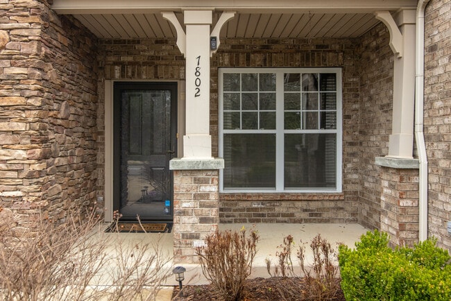 Building Photo - 7802 Kemberton Dr W