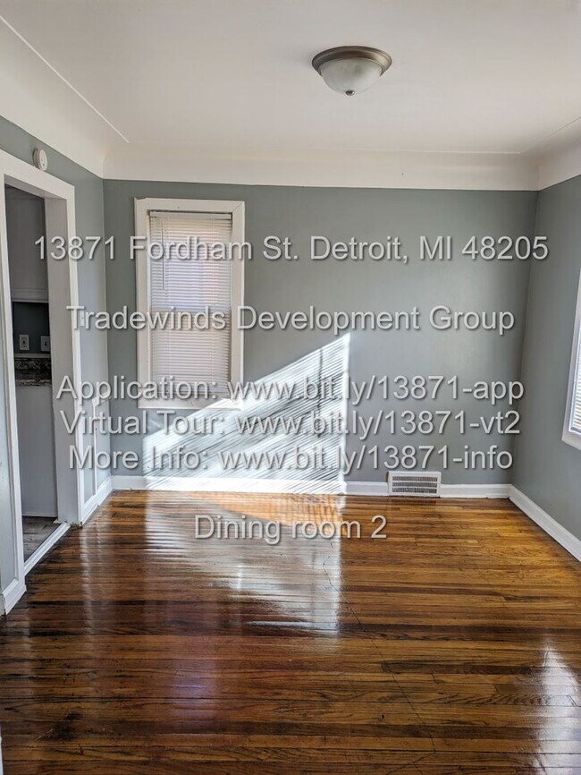 Building Photo - 13871 Fordham 3 bed/1 bath bungelow with b...