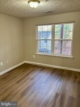 Building Photo - 8002 Bullfinch Pl