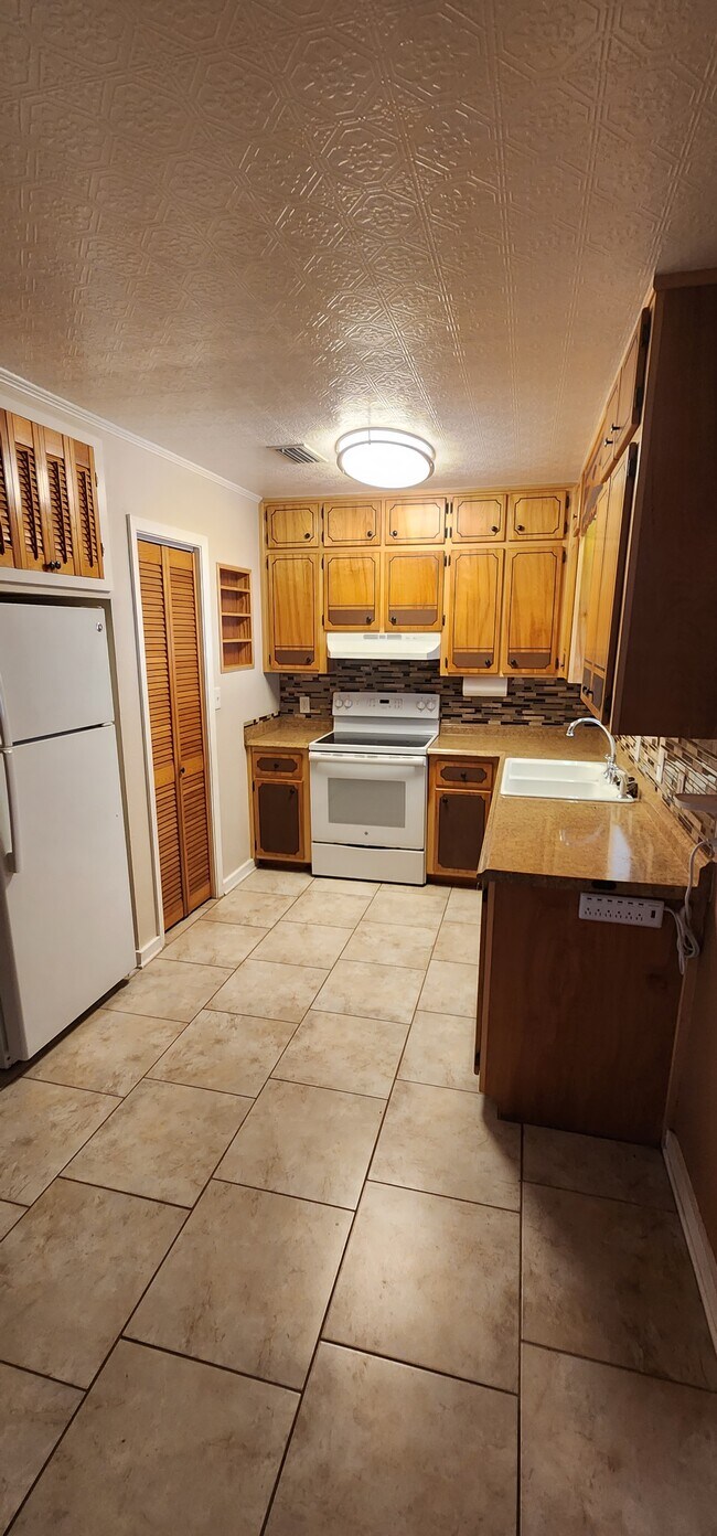 Cocina - 4200 Bell Ln