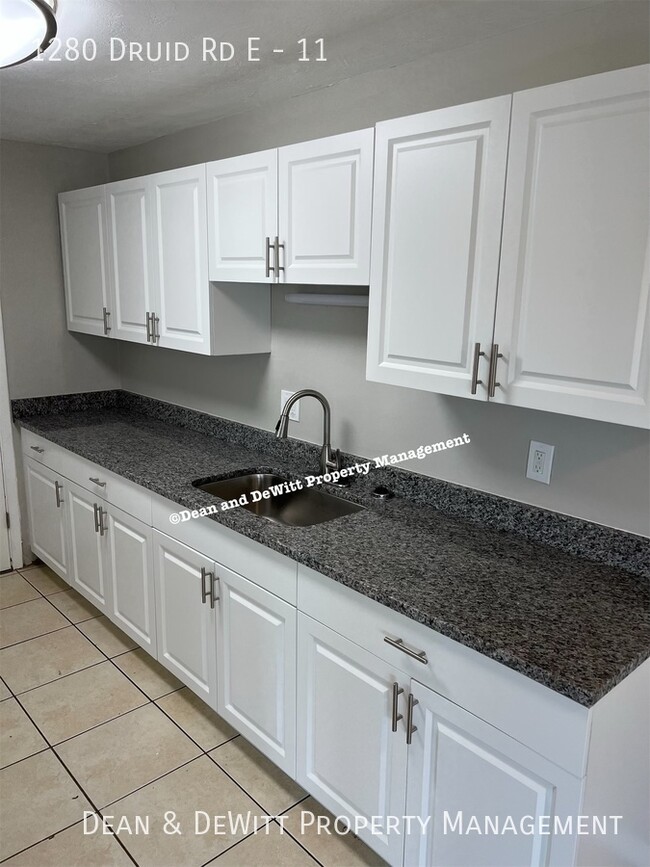 Foto del edificio - Creekside Apartments - 2/1 Clearwater - Fo...