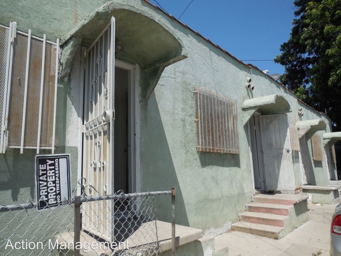 Foto principal - 5923 Compton Ave