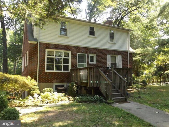 Foto del edificio - 2584 Bristol Rd