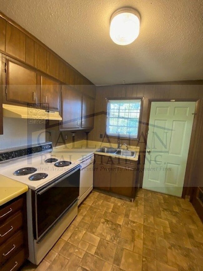 Building Photo - 8307 East Woodview