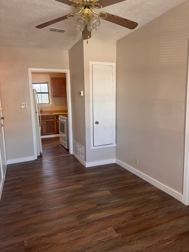 Foto del edificio - 1422 Sacramento