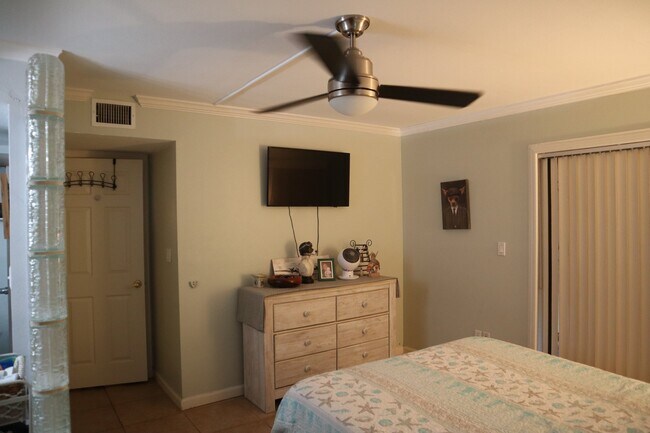 Foto del edificio - 2587 Cyprus Dr