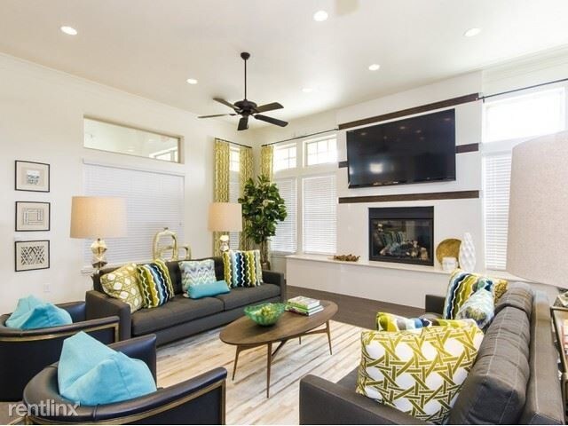 Foto del edificio - 11660 Crane Brook Dr