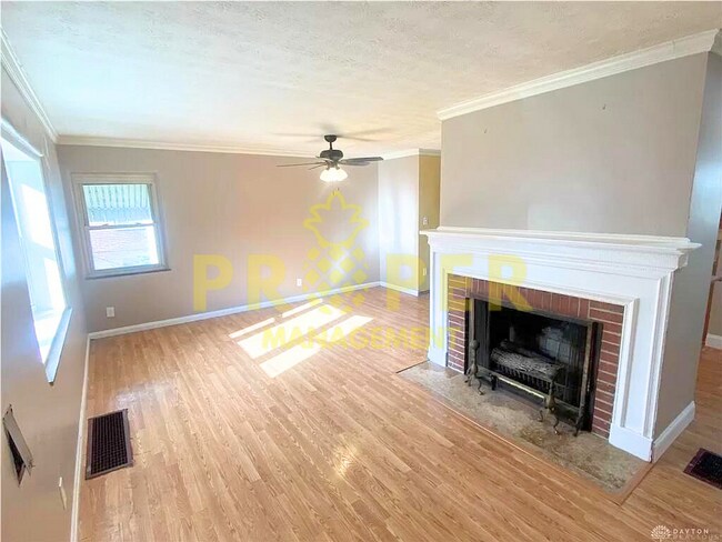 Foto del edificio - 2 bedrooms 1 bathroom house