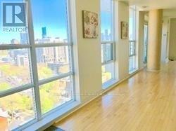 Photo du bâtiment - 736 Spadina Ave.